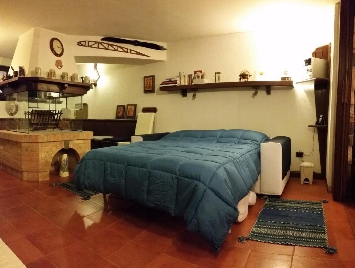B&B Accanto Al Focolare 2 우디네 외부 사진